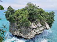 Pantai Karang Bokor Pantai Karang Bokor